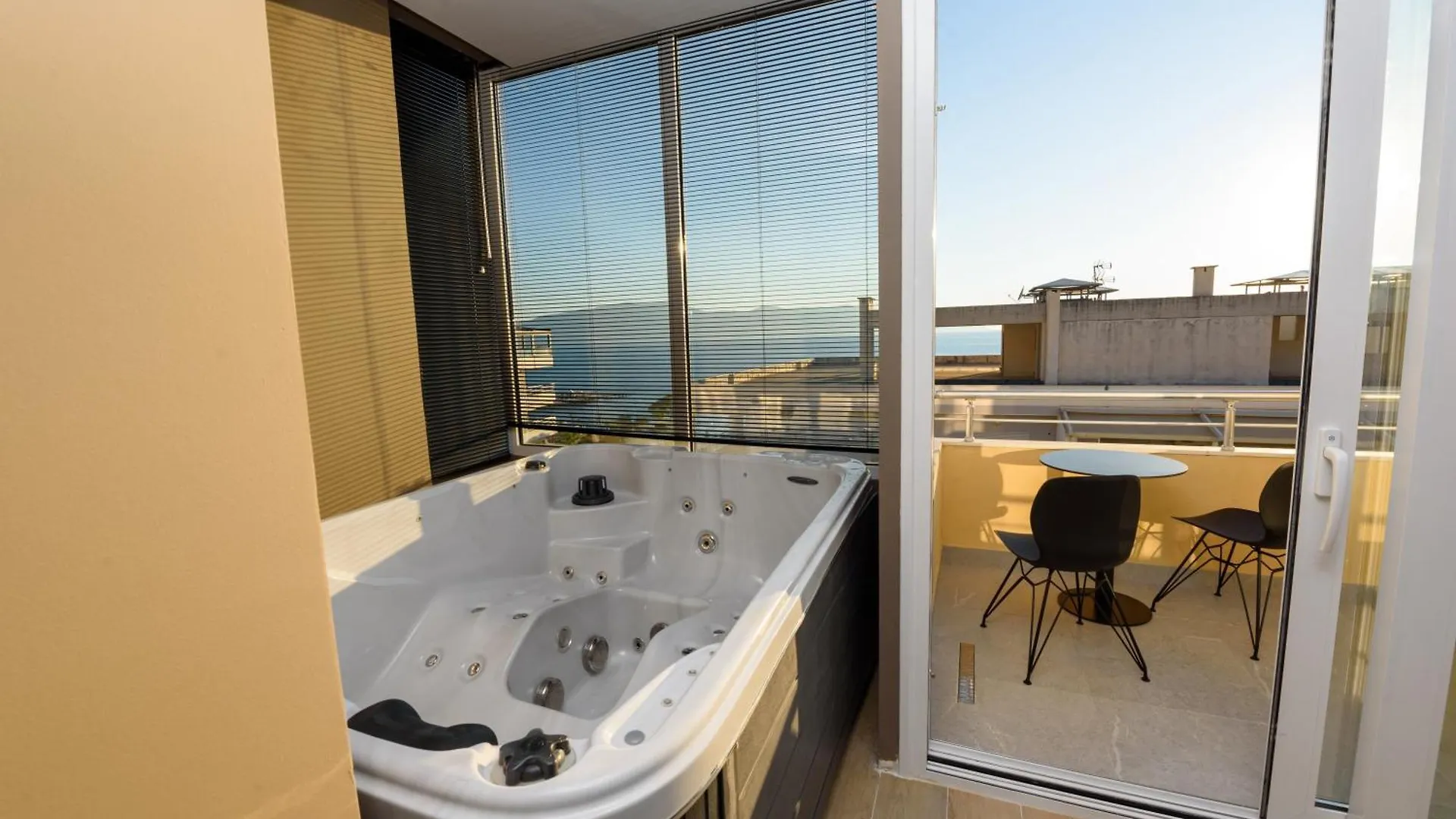 Vlora Suits You
