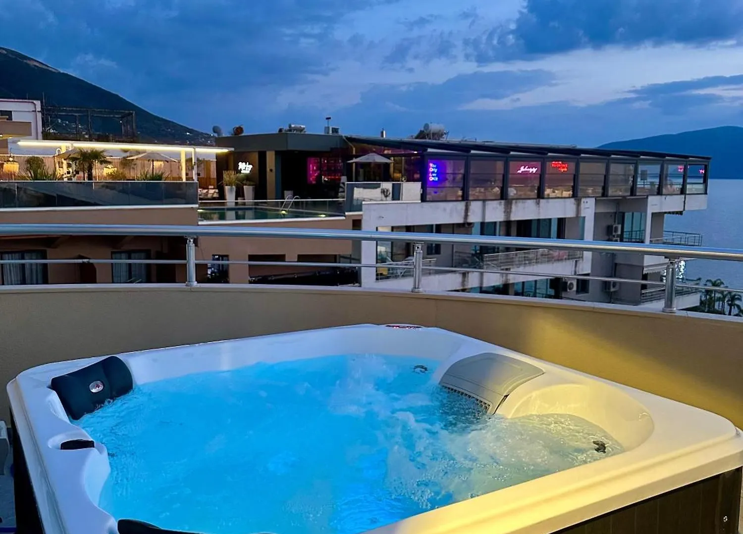 Vlora Suits You